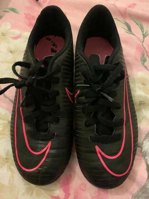 size 1.5 football boots